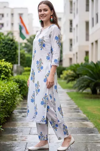 women floral printed regular cotton kurta with trousers