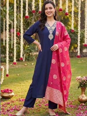women ethnic motifs embroidered regular kurta with trousers & with dupatta 1