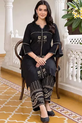 women floral printed regular cotton kurta with palazzos
