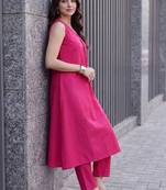 women regular kurta with trousers