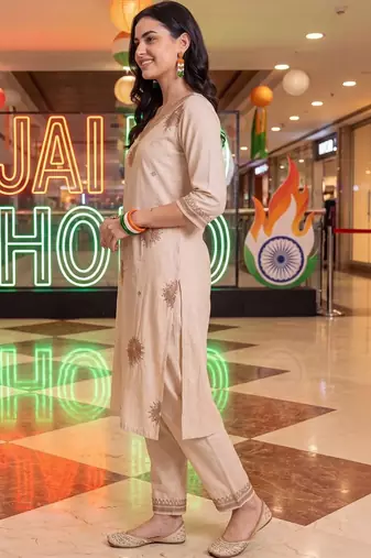 women ethnic motifs embroidered regular thread work liva kurta with trousers