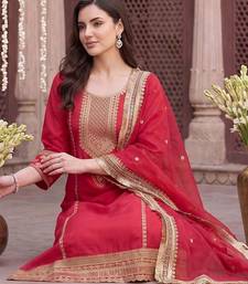 women ethnic motifs embroidered regular kurta with trousers & with dupatta