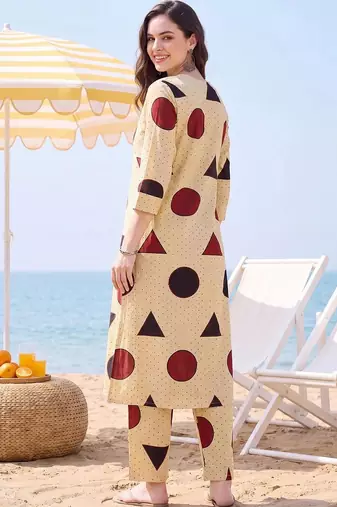 women printed regular cotton kurta with trousers