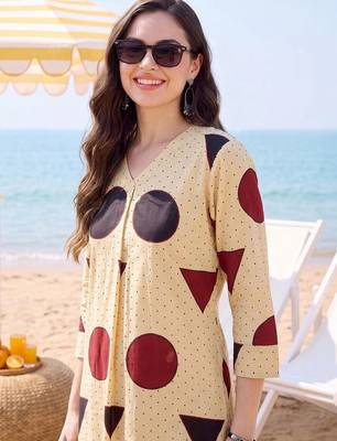 women printed regular cotton kurta with trousers 6