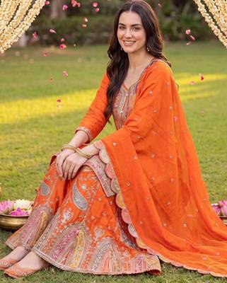 women ethnic motifs embroidered regular thread work kurta with sharara & with dupatta 1