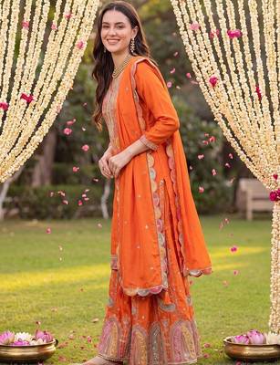 women ethnic motifs embroidered regular thread work kurta with sharara & with dupatta 3