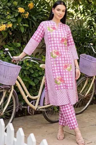 women printed regular cotton kurta with trousers