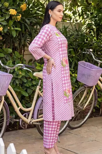 women printed regular cotton kurta with trousers