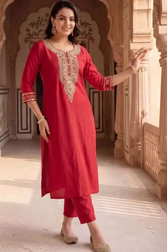 women ethnic motifs embroidered regular sequinned liva kurta with trousers