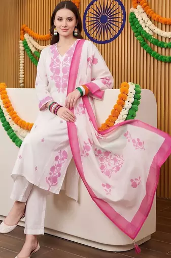 women floral embroidered regular thread work kurta with trousers & with dupatta