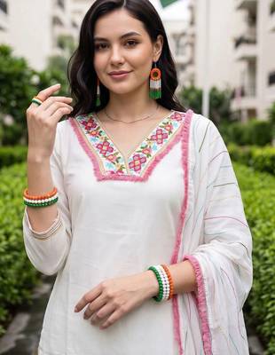 women ethnic motifs embroidered regular thread work kurta with trousers & with dupatta 2