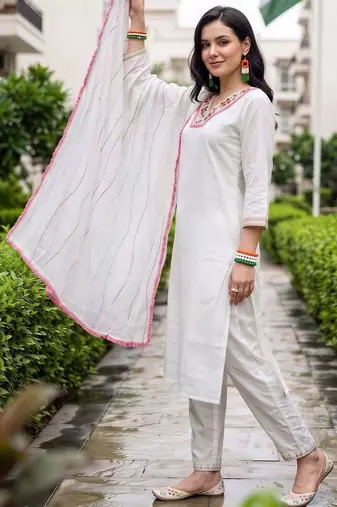women ethnic motifs embroidered regular thread work kurta with trousers & with dupatta
