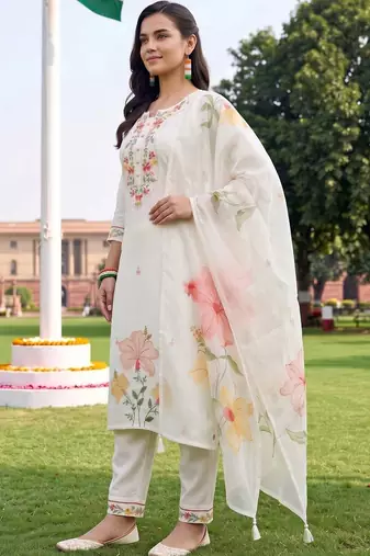 women floral embroidered regular thread work kurta with trousers & with dupatta