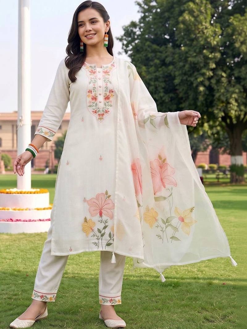 women floral embroidered regular thread work kurta with trousers & with dupatta