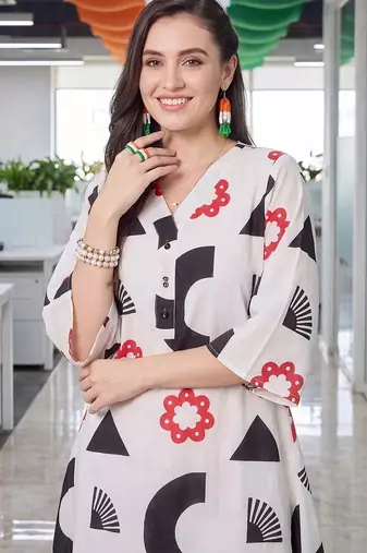 women printed regular cotton kurta with palazzos