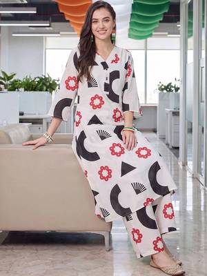 women printed regular cotton kurta with palazzos 5