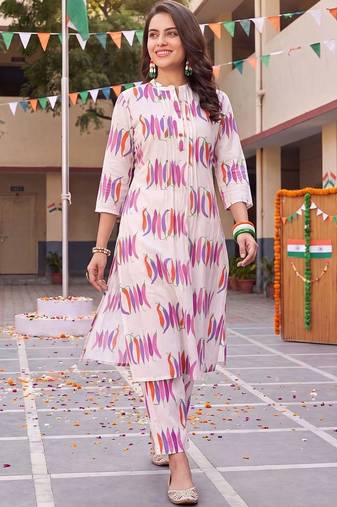 women printed regular cotton kurta with trousers