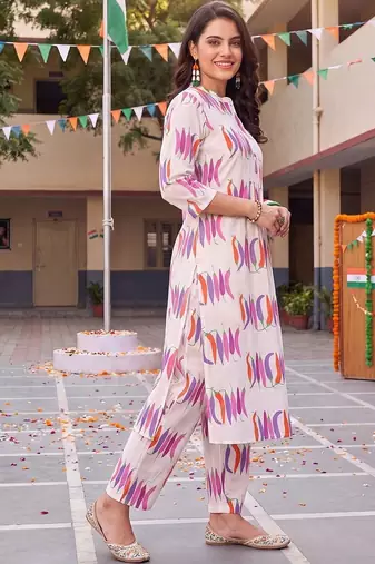 women printed regular cotton kurta with trousers
