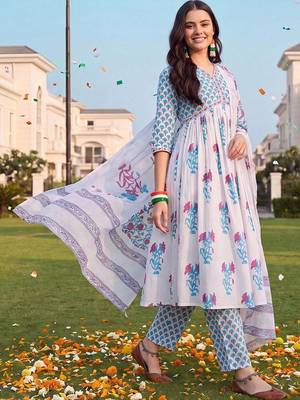 women floral printed empire cotton kurta with palazzos & with dupatta 3
