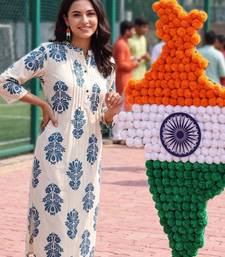 women ethnic motifs printed regular cotton kurta with trousers