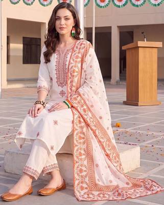 women ethnic motifs embroidered regular thread work cotton kurta with trousers & with dupatta 5