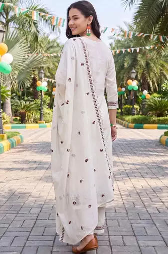 women ethnic motifs embroidered regular thread work cotton kurta with trousers & with dupatta