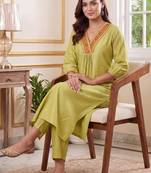 women ethnic motifs embroidered regular thread work liva kurta with trousers