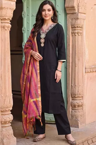 women ethnic motifs embroidered regular thread work kurta with trousers & with dupatta