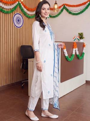 women ethnic motifs embroidered regular thread work cotton kurta with trousers & with dupatta 3