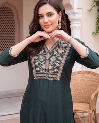 women ethnic motifs embroidered regular thread work liva kurta with trousers & with dupatta 3
