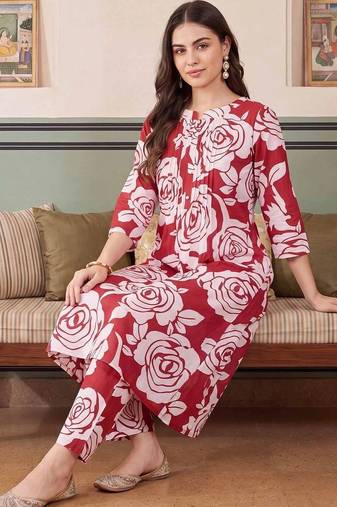 women floral printed regular cotton kurta with trousers