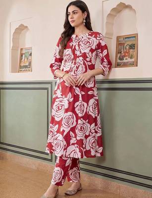 women floral printed regular cotton kurta with trousers 6