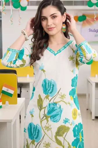 women floral printed regular cotton kurta with trousers & with dupatta