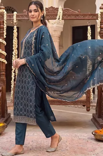 women ethnic motifs embroidered regular thread work kurta with trousers & with dupatta