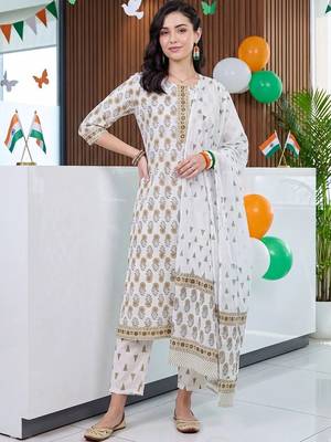 women ethnic motifs printed regular cotton kurta with trousers & with dupatta 6