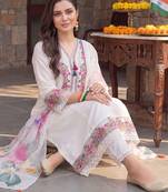 women floral embroidered regular thread work kurta with trousers & with dupatta