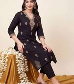 women ethnic motifs embroidered regular thread work kurta with trousers