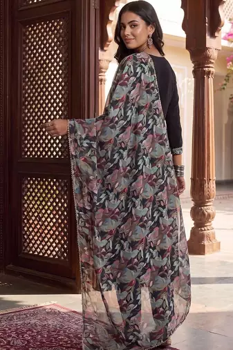 women floral regular thread work kurta with trousers & with dupatta