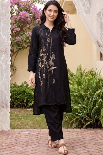women ethnic motifs embroidered regular thread work kurta with trousers