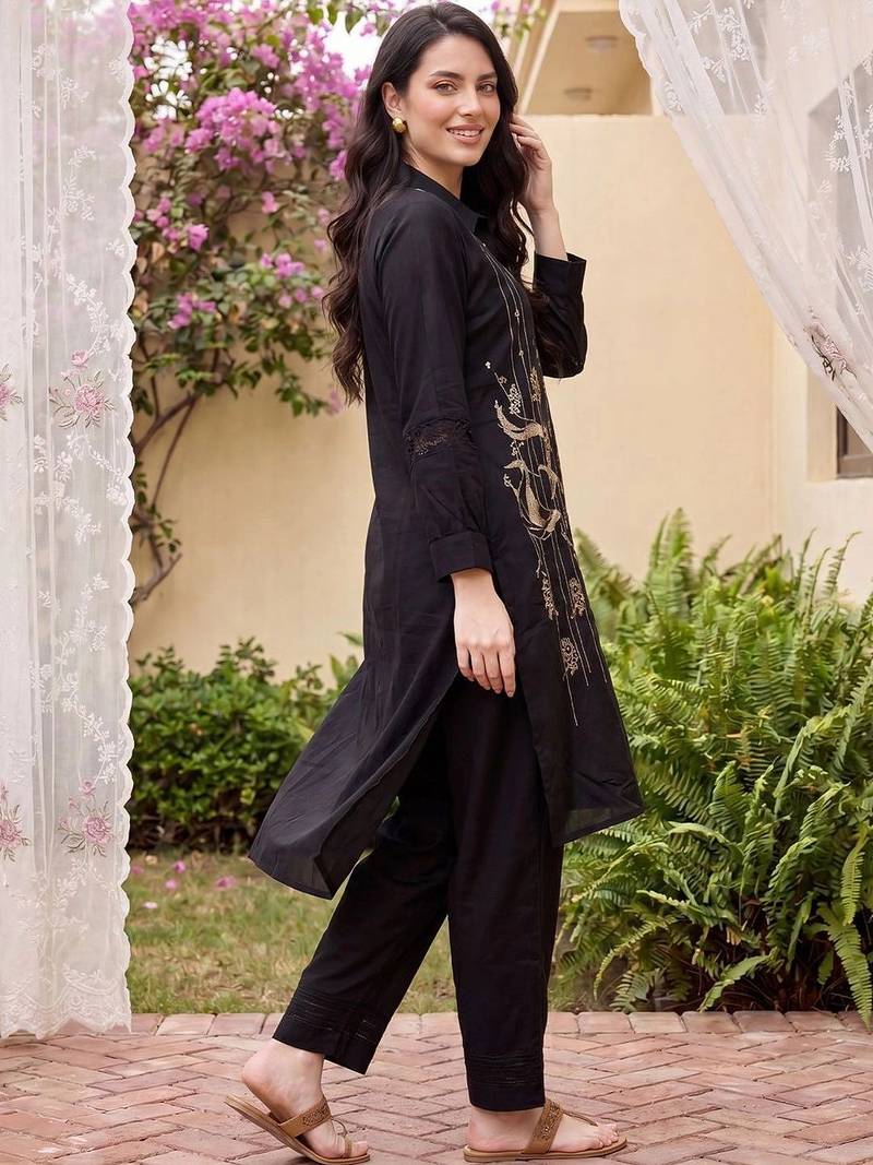 women ethnic motifs embroidered regular thread work kurta with trousers