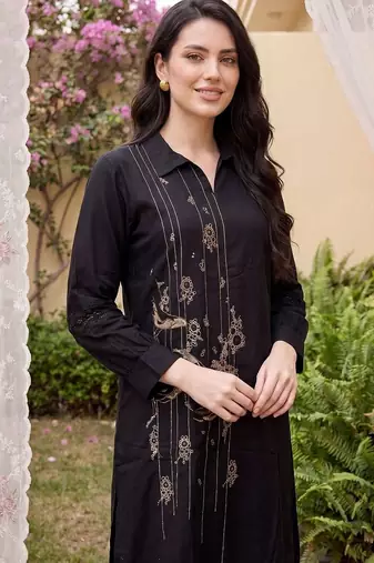 women ethnic motifs embroidered regular thread work kurta with trousers
