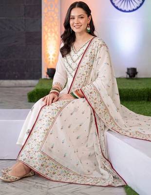 women ethnic motifs embroidered regular thread work cotton kurta with trousers & with dupatta 5