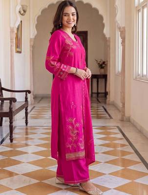 women floral printed regular kurta with palazzos & with dupatta 3