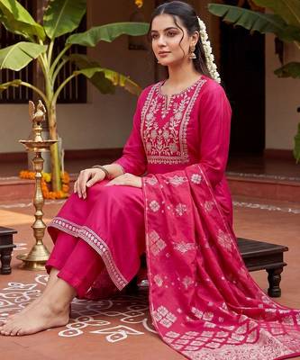 women ethnic motifs embroidered regular thread work kurta with trousers & with dupatta 1