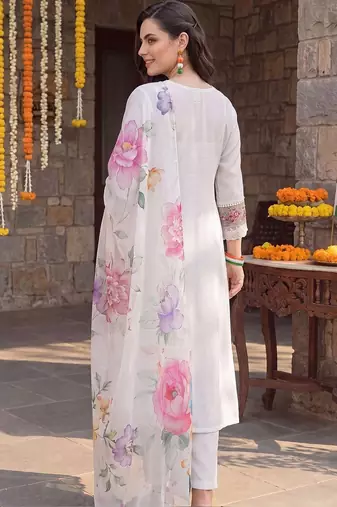 women floral embroidered regular thread work kurta with trousers & with dupatta