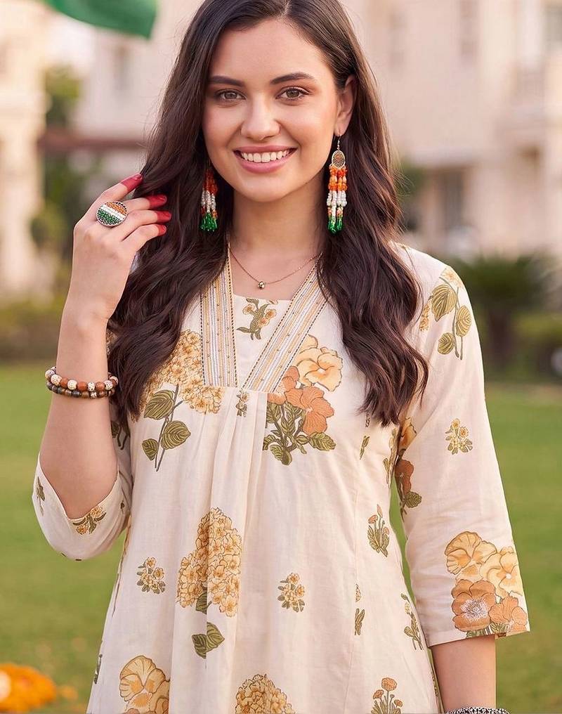 women floral printed regular cotton kurta with palazzos
