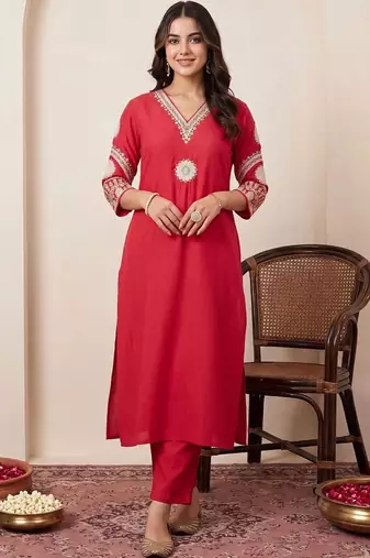 women ethnic motifs embroidered regular thread work kurta with trousers