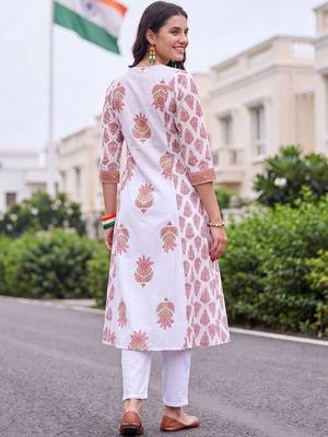 women ethnic motifs printed empire thread work cotton kurta with trousers 4