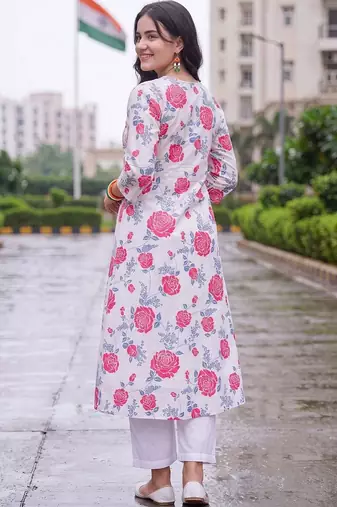 women floral printed pleated cotton kurta with trousers