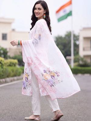 women floral printed regular linen kurta with trousers & with dupatta 6